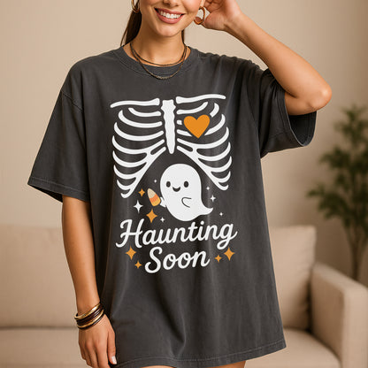 Haunting Soon Halloween Pregnancy Reveal T-Shirt