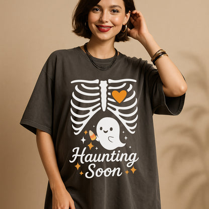 Haunting Soon Halloween Pregnancy Reveal T-Shirt